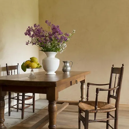 Château De Martigny 3*