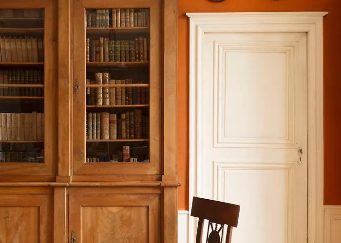 Chateau De Martigny Bed & Breakfast 3*